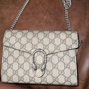 Authentic Gucci DIONYSUS GG SUPREME CHAIN WALLET